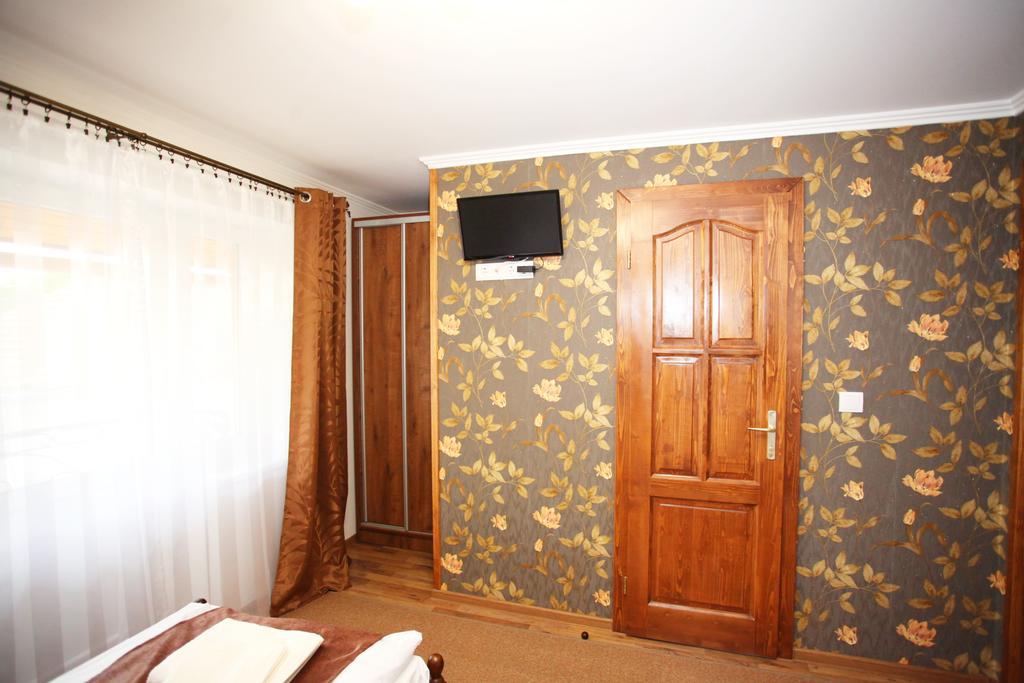 Mirage Hotel Berehowe Zimmer foto