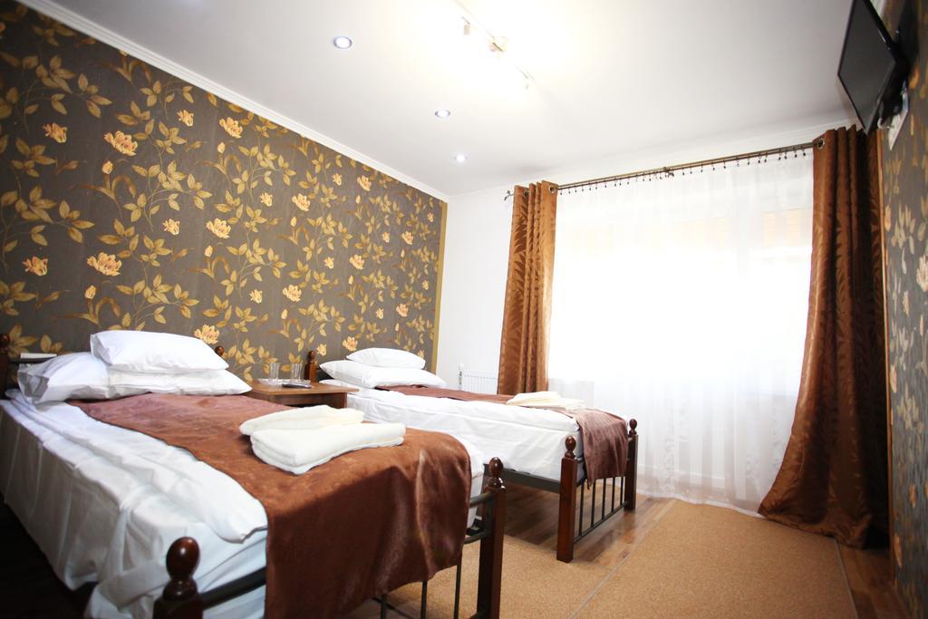 Mirage Hotel Berehowe Zimmer foto